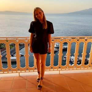 Meet your Posher, Isabel